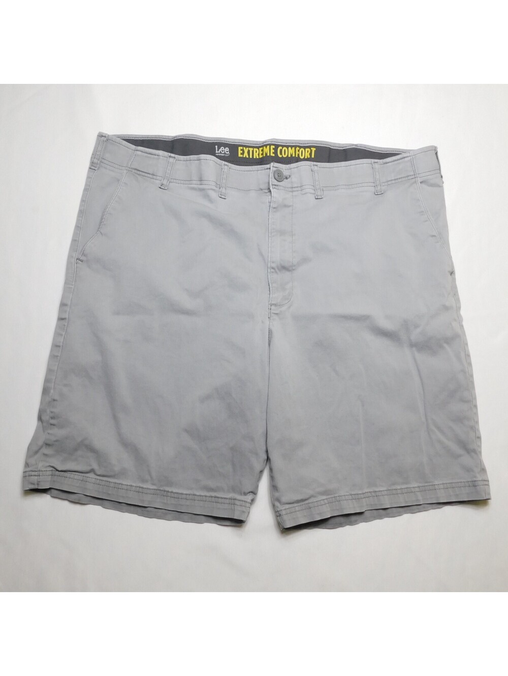 Lee Extreme Comfort Shorts Mens 48 Gray Flat Front Stretch Performance Chino